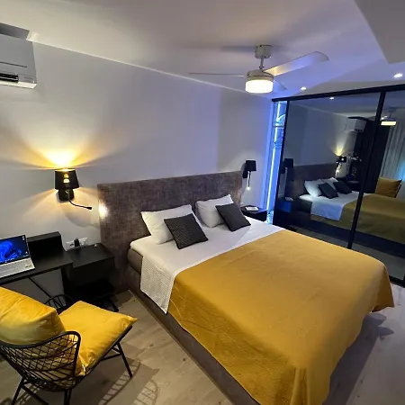 Luxury Spacious Maringo Split